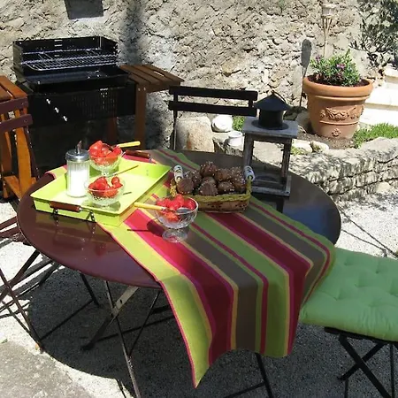 Le Maset des Aires: Luberon Views with Summer Jacuzzi Maubec  Exterior photo