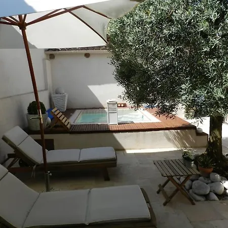 Le Maset des Aires: Luberon Views with Summer Jacuzzi Maubec  Exterior photo