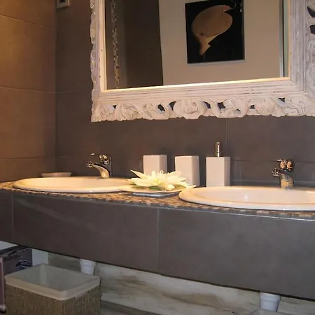 Le Maset des Aires: Luberon Views with Summer Jacuzzi Maubec  Exterior photo